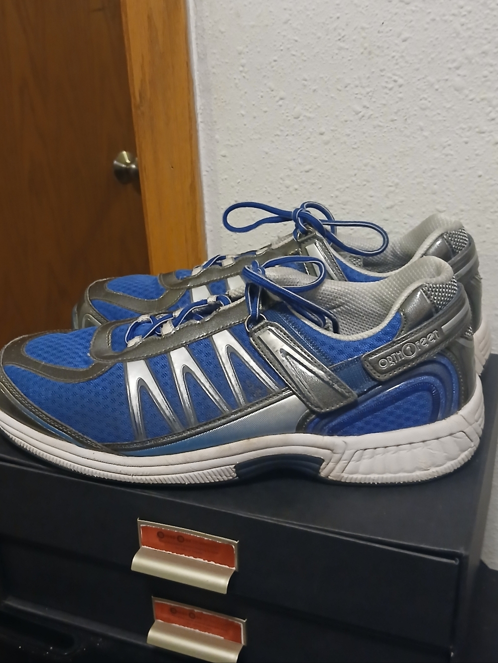 Orthofeet Men's Blue & Silver BioFit Athletic Shoes - Size 13 D Medium